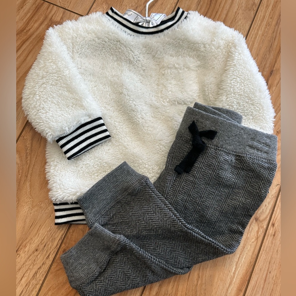 FIRST IMPRESSIONS 2-PIECE SWEATER AND PANTS